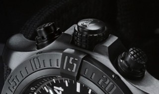 The Breitling Avenger Black Steel Replica Every Is Man Wants